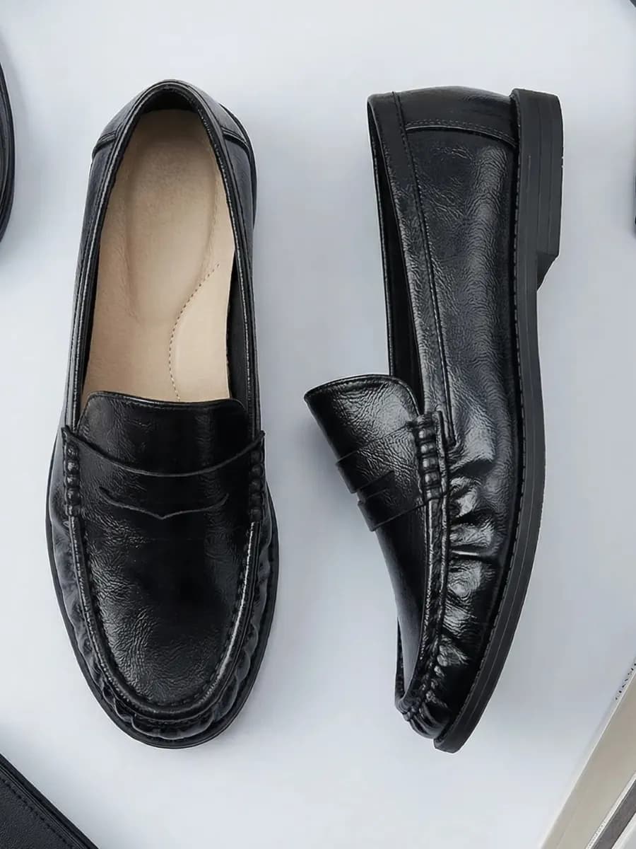 Лоферы на низком каблуке классические весенние