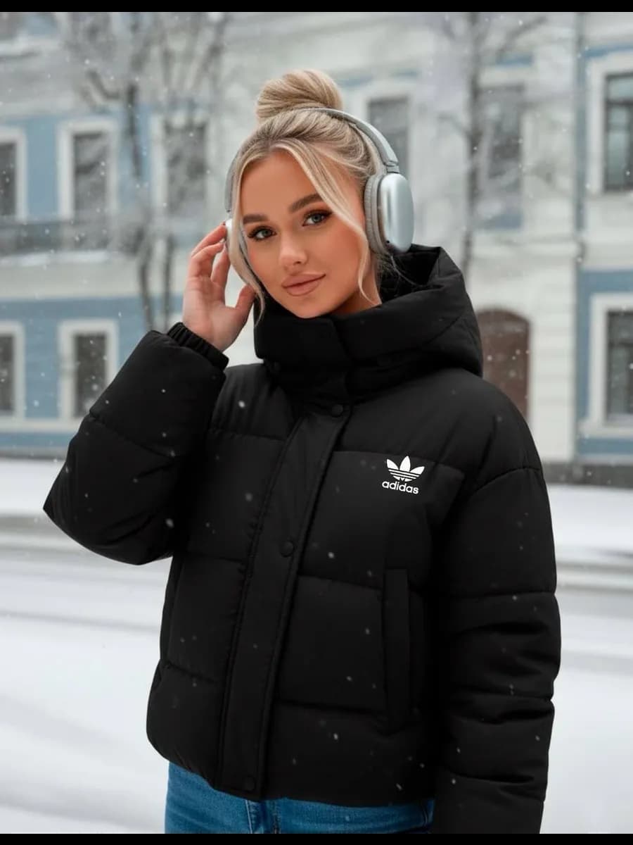 Куртка короткая осень зима капюшона
