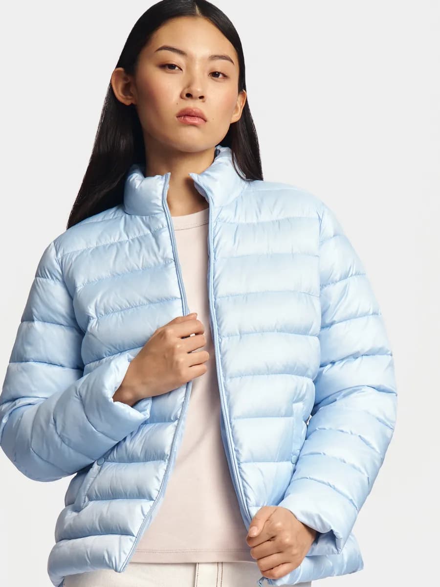 Утеплённая женская куртка с воротником