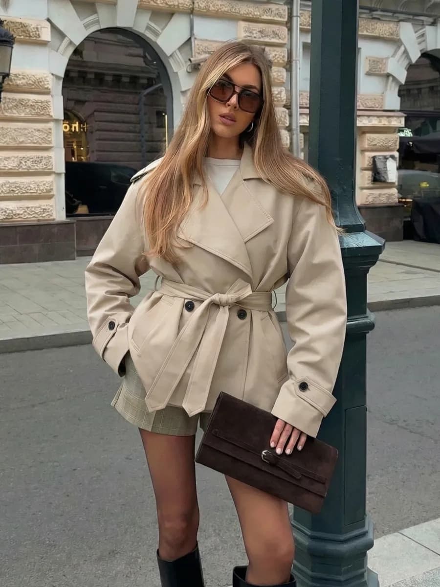 Тренчкот женский укороченный