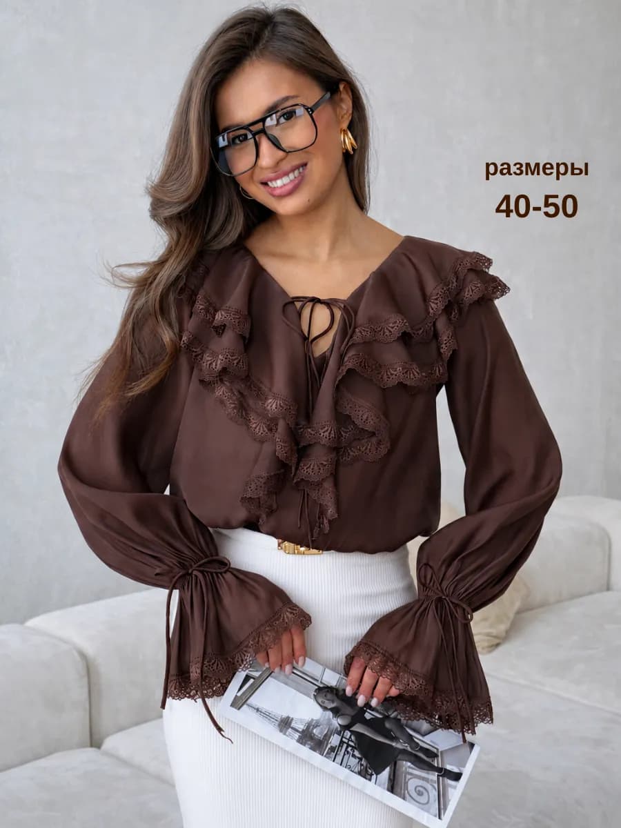 Блузка нарядная офисная с воланом и кружевом