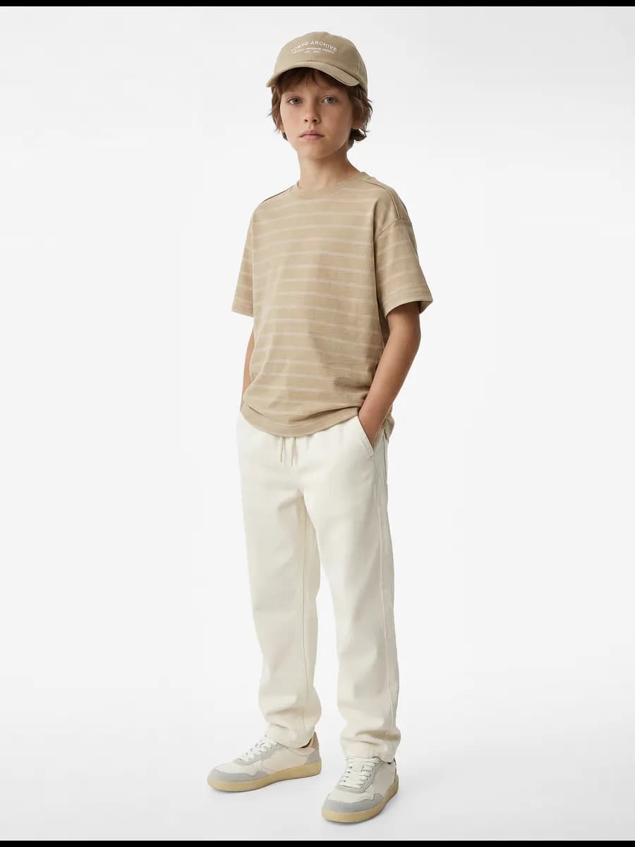 Джинсы оверсайз с карманами