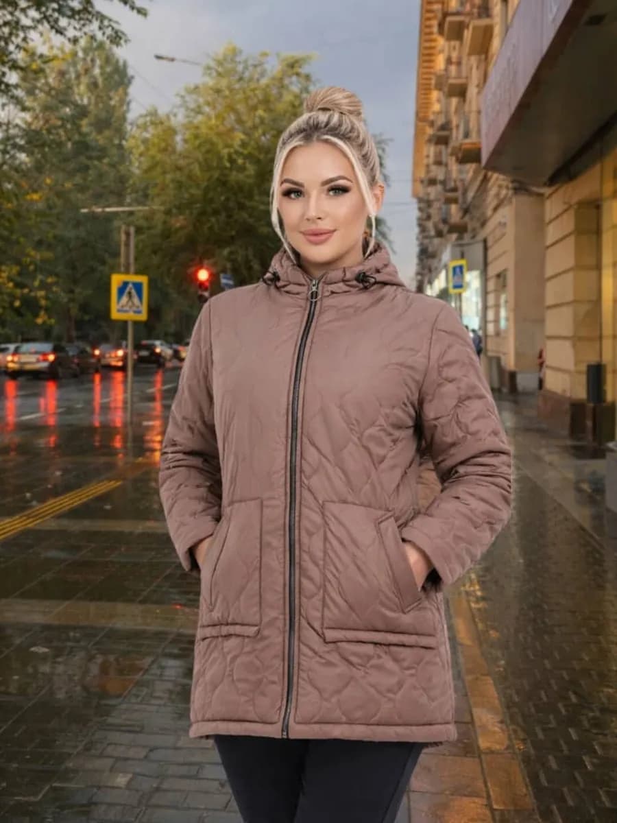 Куртка весенняя стеганая больших размеров с капюшоном