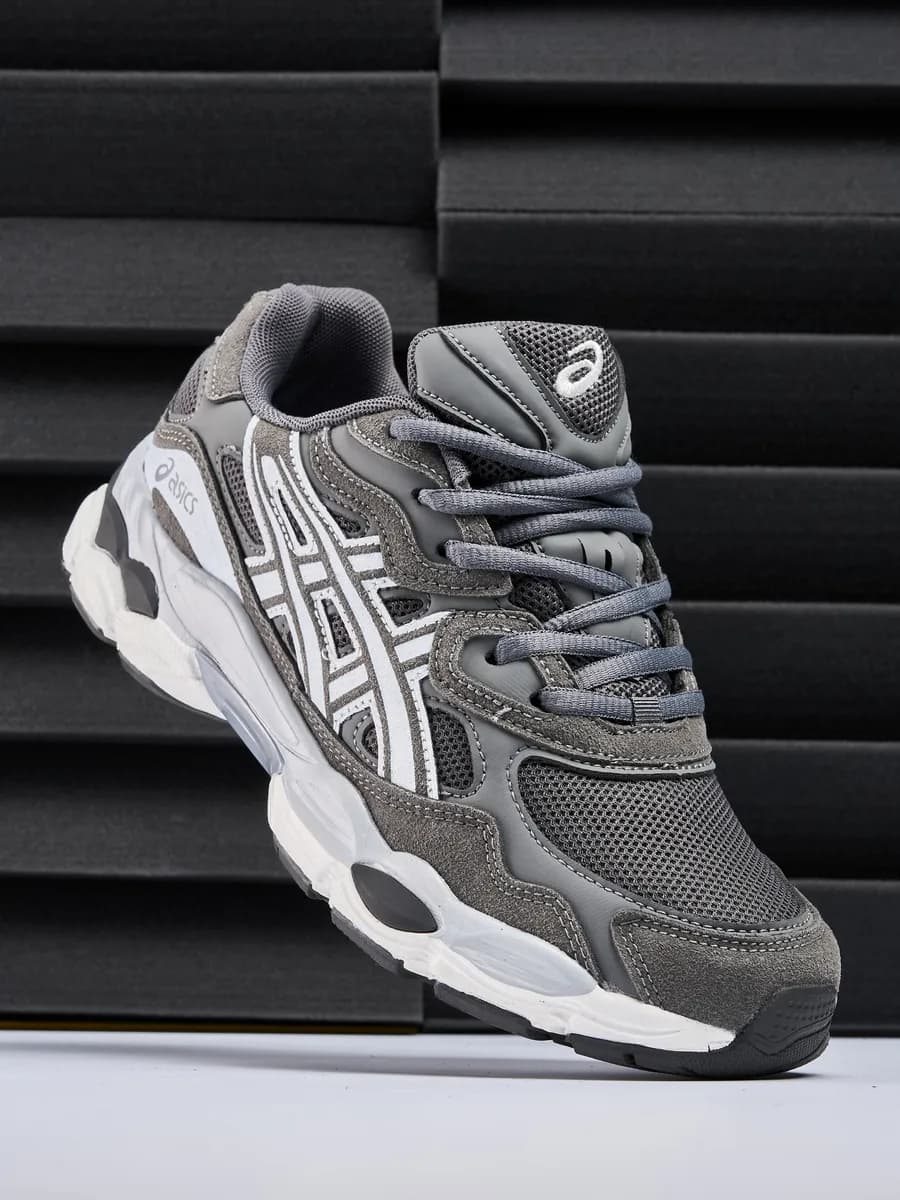 Кроссовки ASICS GEL спортивные