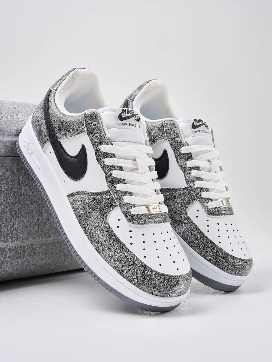 Кроссовки женски Air Force 1 форсы