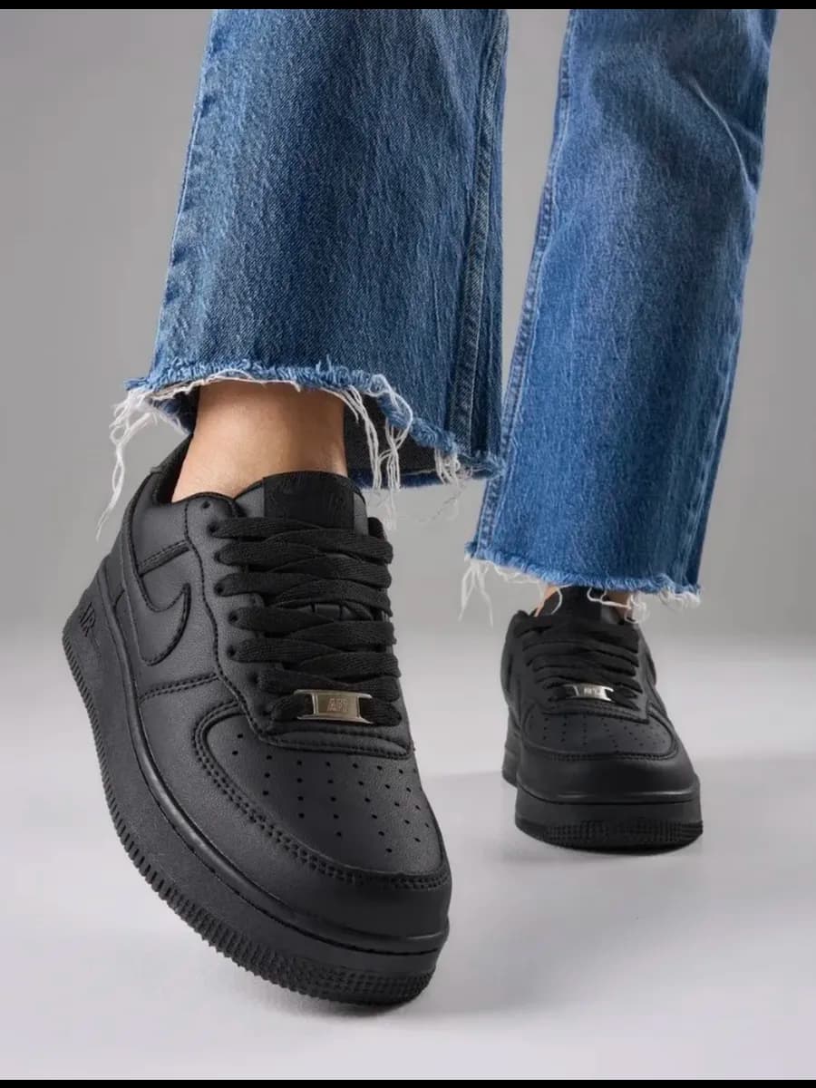 Кроссовки спортивные nike air jordan