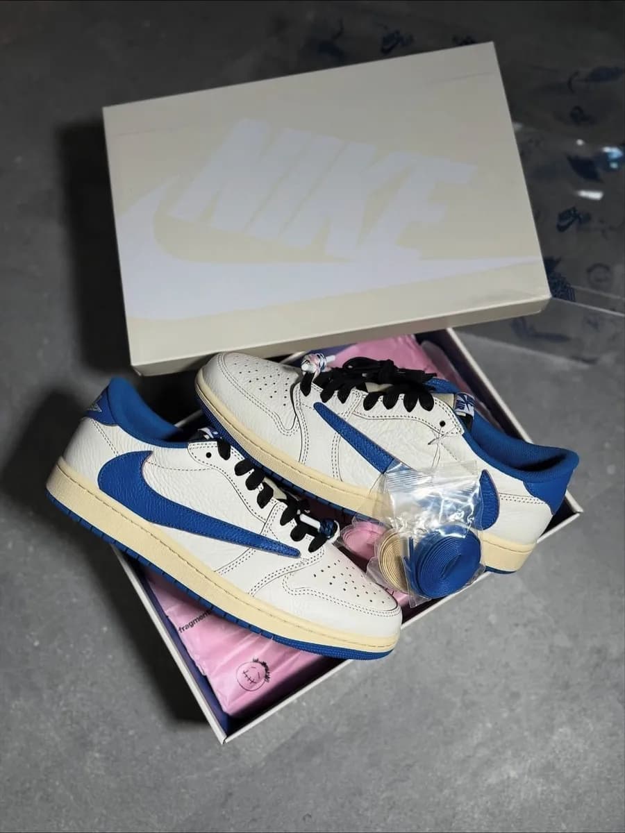 Кроссовки Travis Scott x Air Jordan