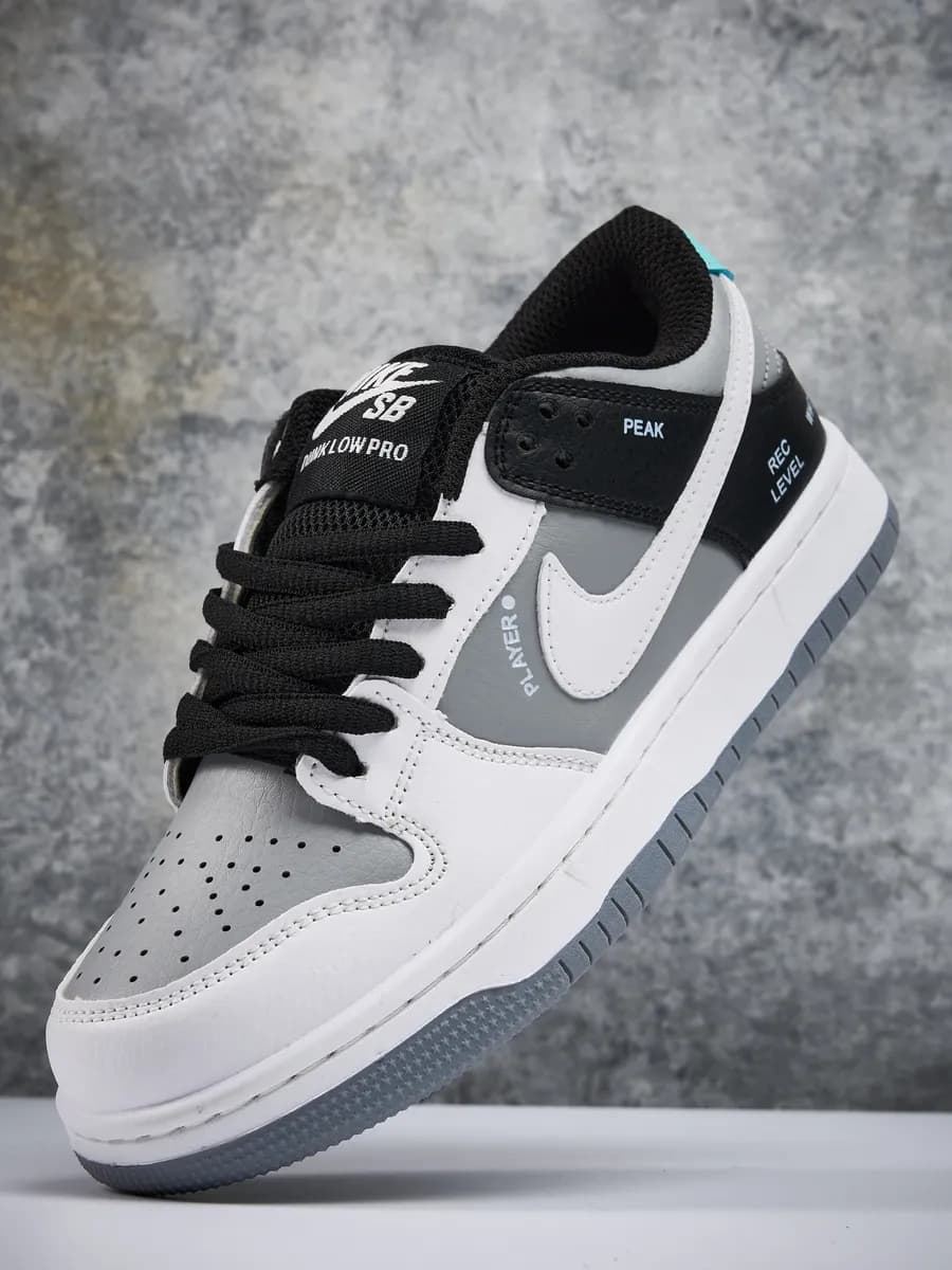 Спортивные кроссовки SB Dunk LOW