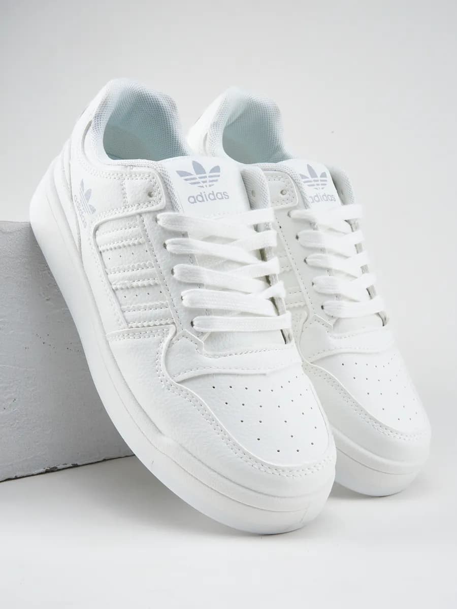 Кроссовки женские adidas Forum low спортивные белые