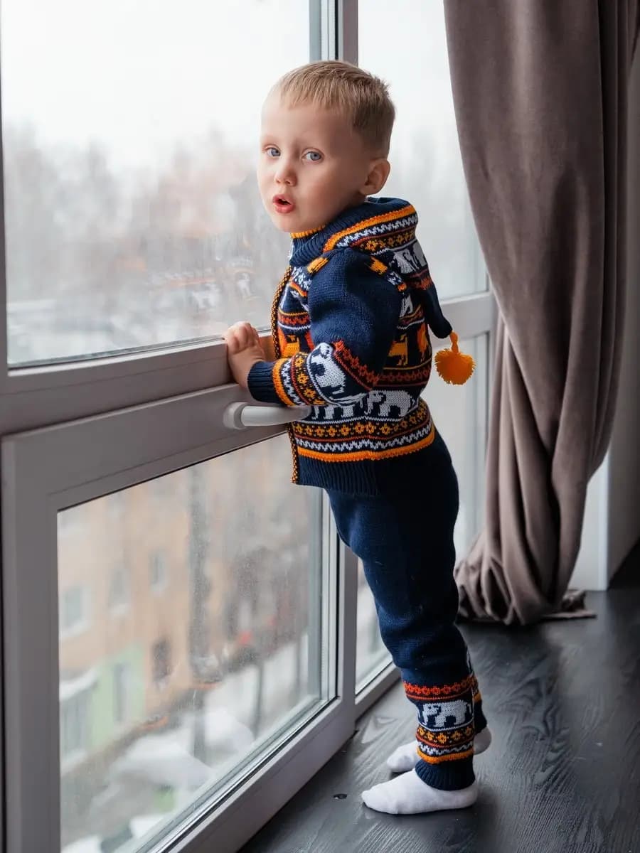 Костюм вязаный детский "Веселый зоопарк"