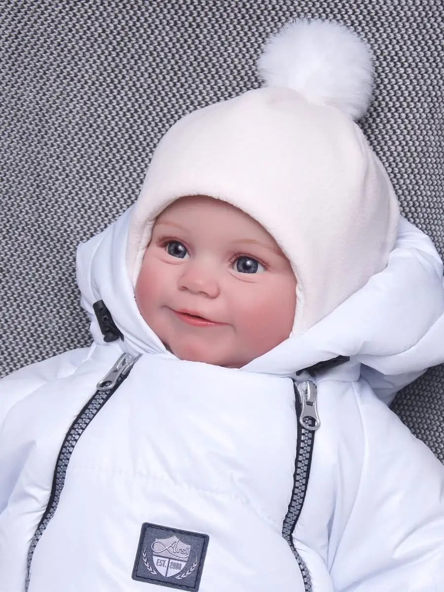 Шапочка для новорожденного на завязках