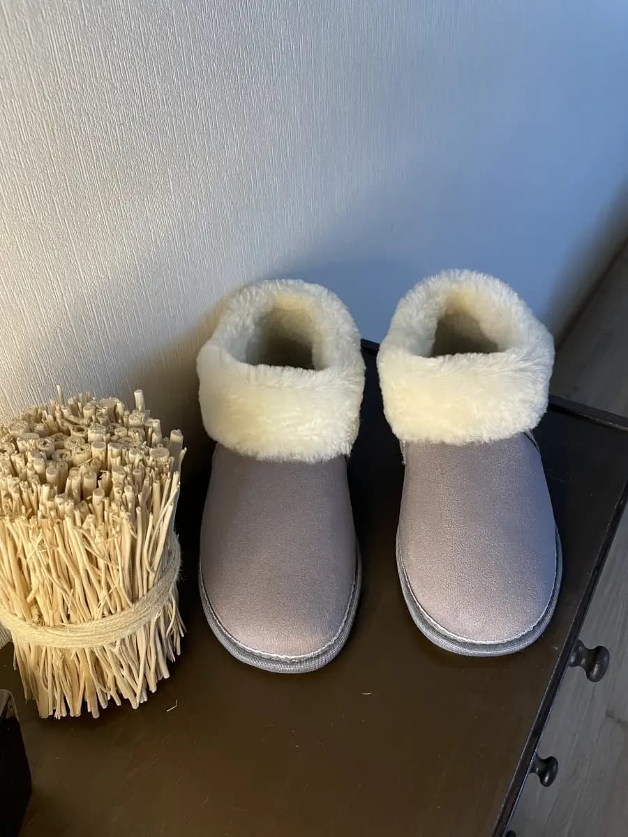 Тапочки домашние меховые чуни овчина подарок любимой