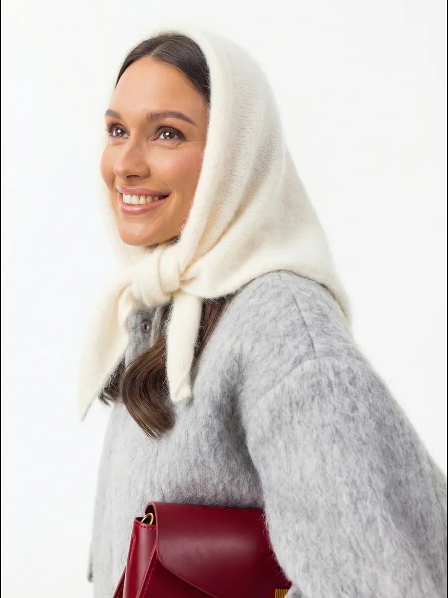 Платок на голову косынка вязаная из ангоры палантин