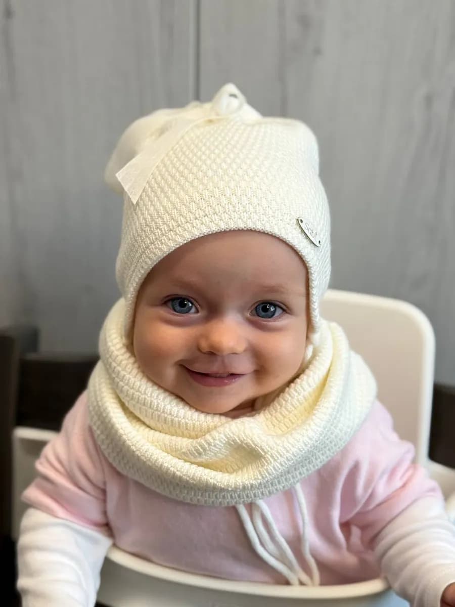 Шапочка для новорожденных с флисом весна