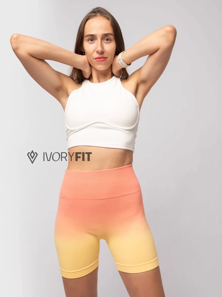 Спортивные шорты