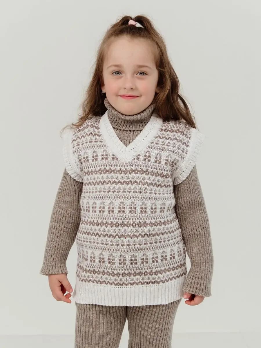 Жилетка вязаная