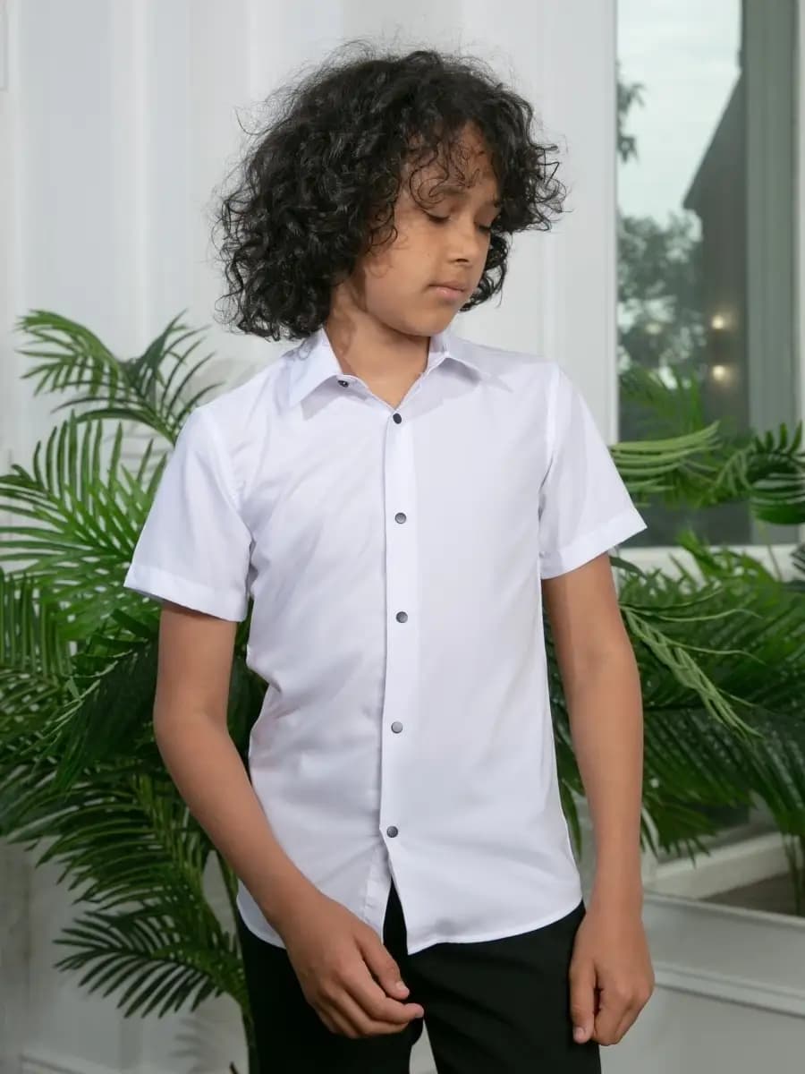 Рубашка школьная с коротким рукавом на кнопках
