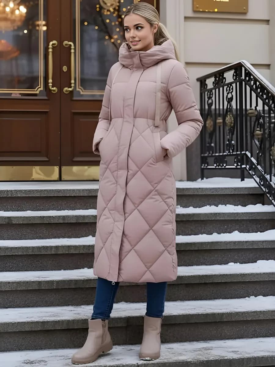 Пальто зимнее с капюшоном - фото 1