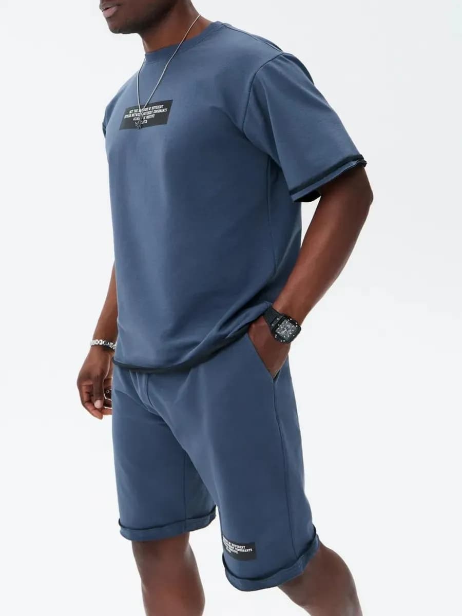 Костюм с шортами и футболкой для дома