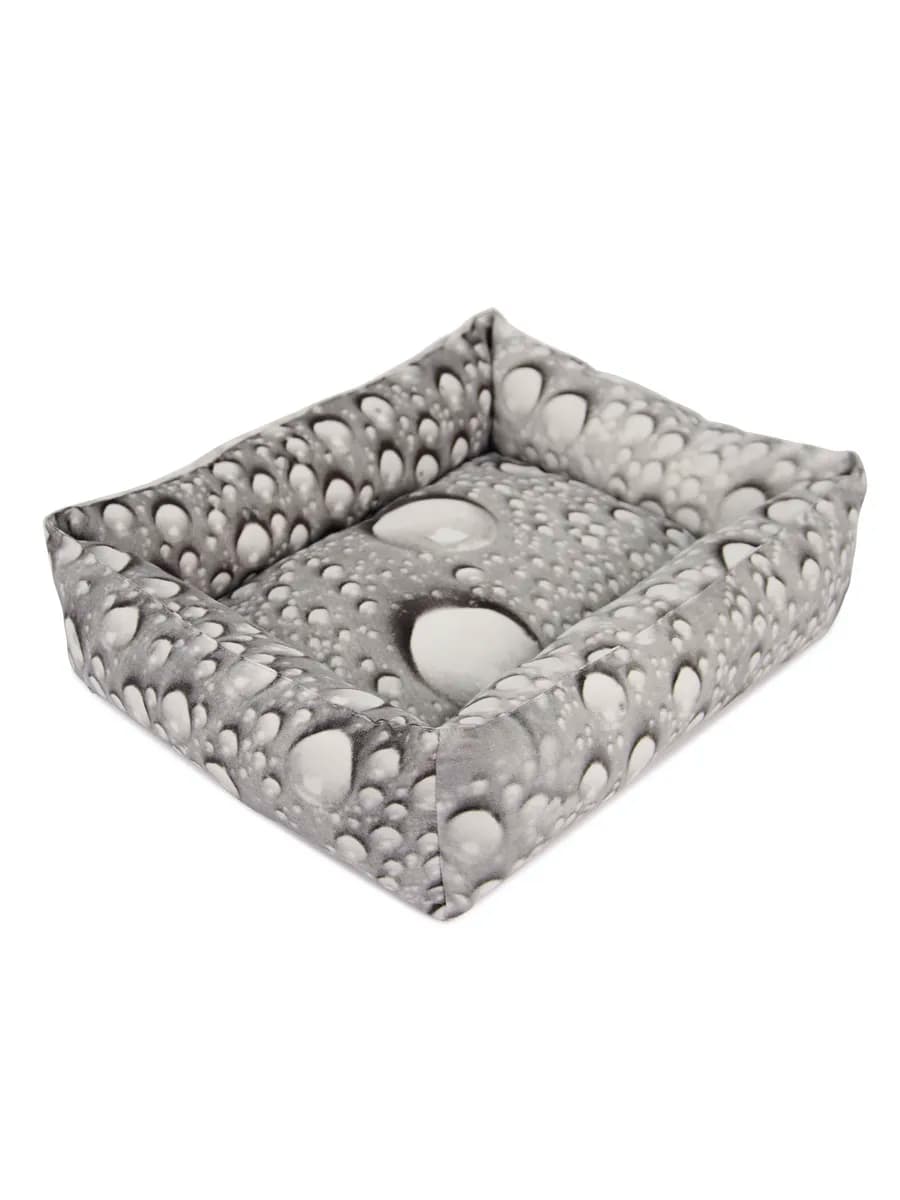 Лежанка для кошек и собак мелких пород