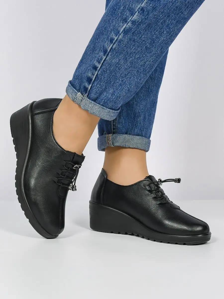 Полуботинки на танкетке туфли демисезонные