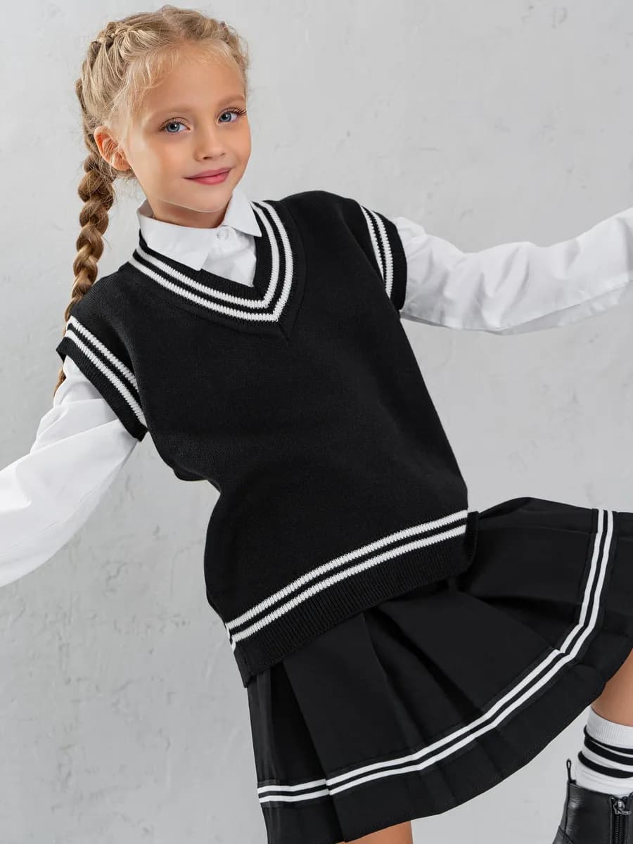 Жилетка школьная вязаная оверсайз