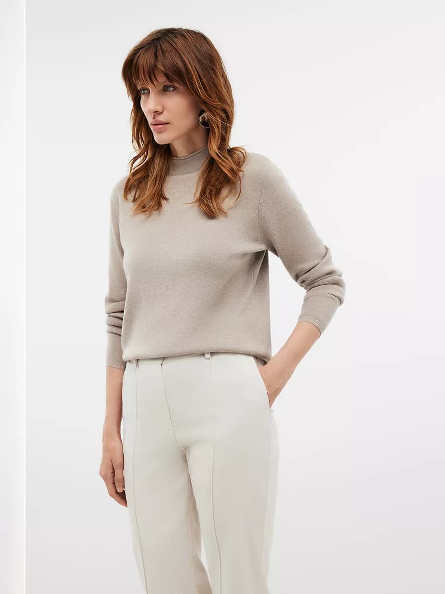 Джемпер оверсайз с воротником