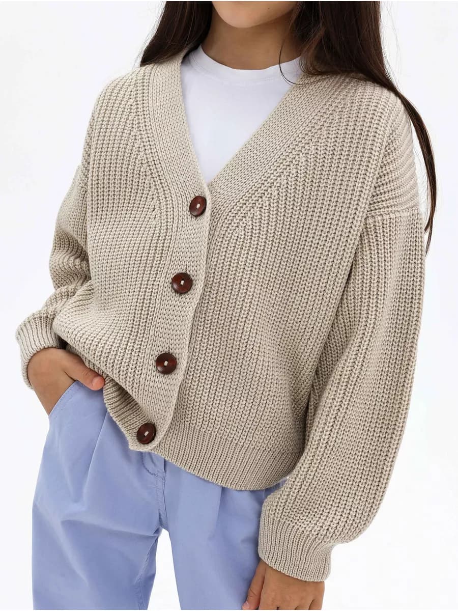 Кардиган вязаный на пуговицах весенний