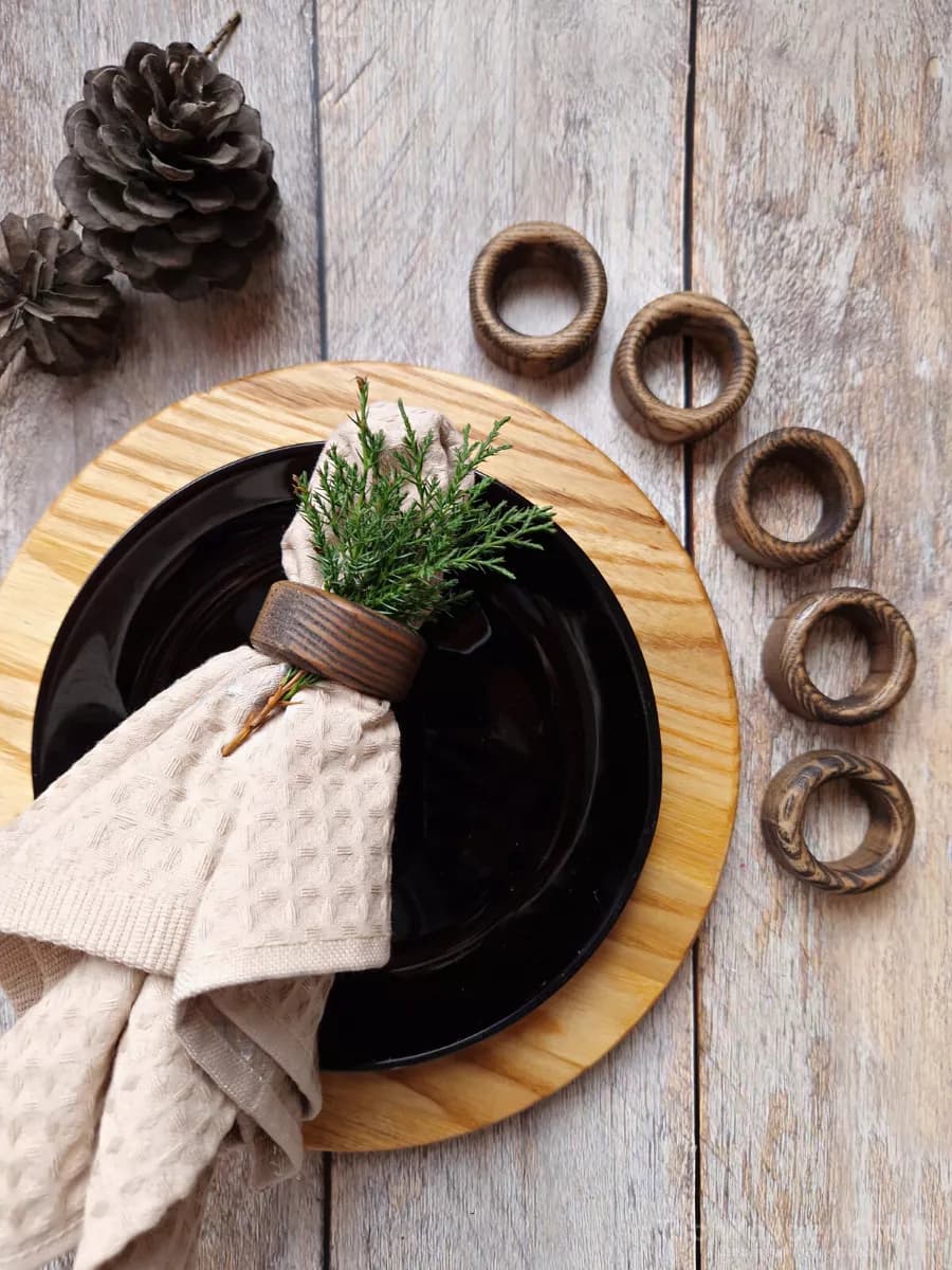 Кольца для салфеток и сервировки деревянные круглые