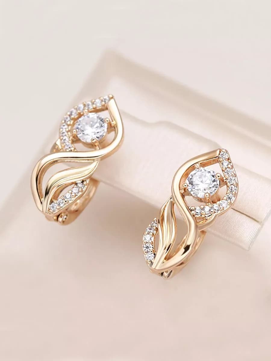 Серьги бижутерия с камнями 2026