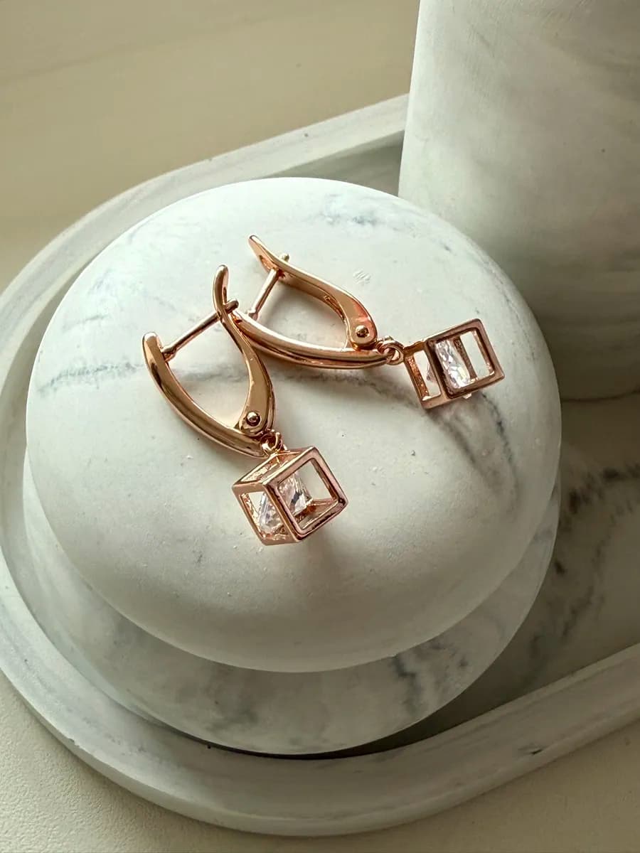 Серьги бижутерия