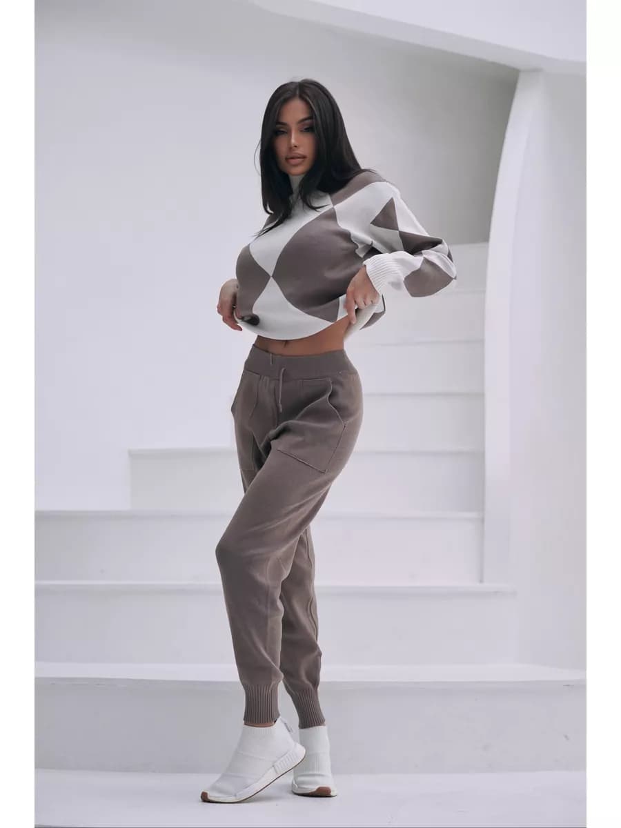 Костюм женский трикотажный теплый