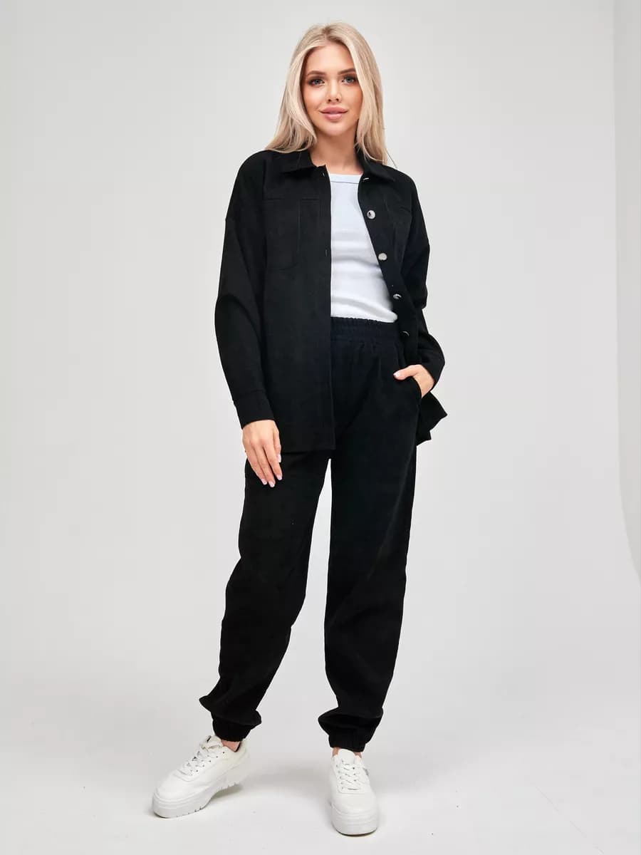 Вельветовый спортивный костюм в рубчик