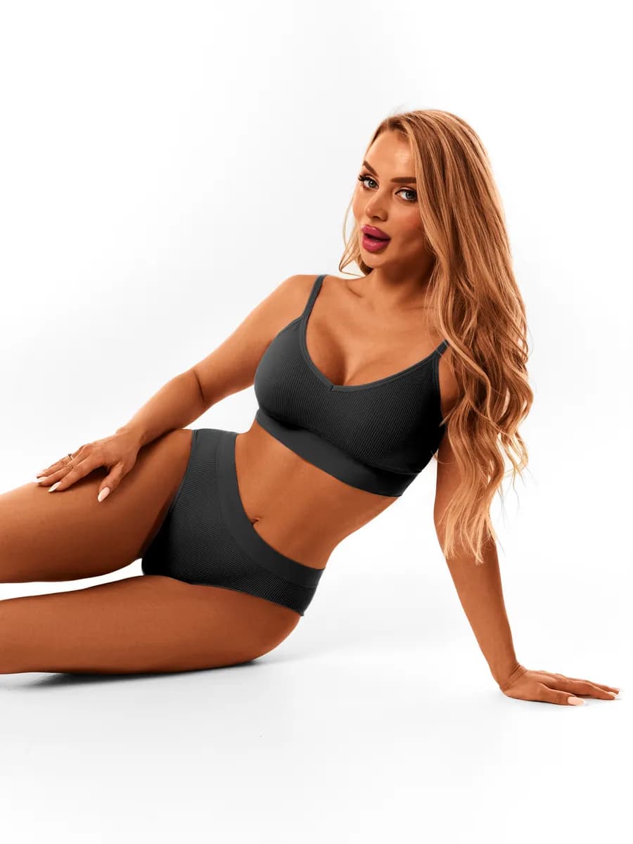 Нижнее белье бесшовное комплект с топом и слипами