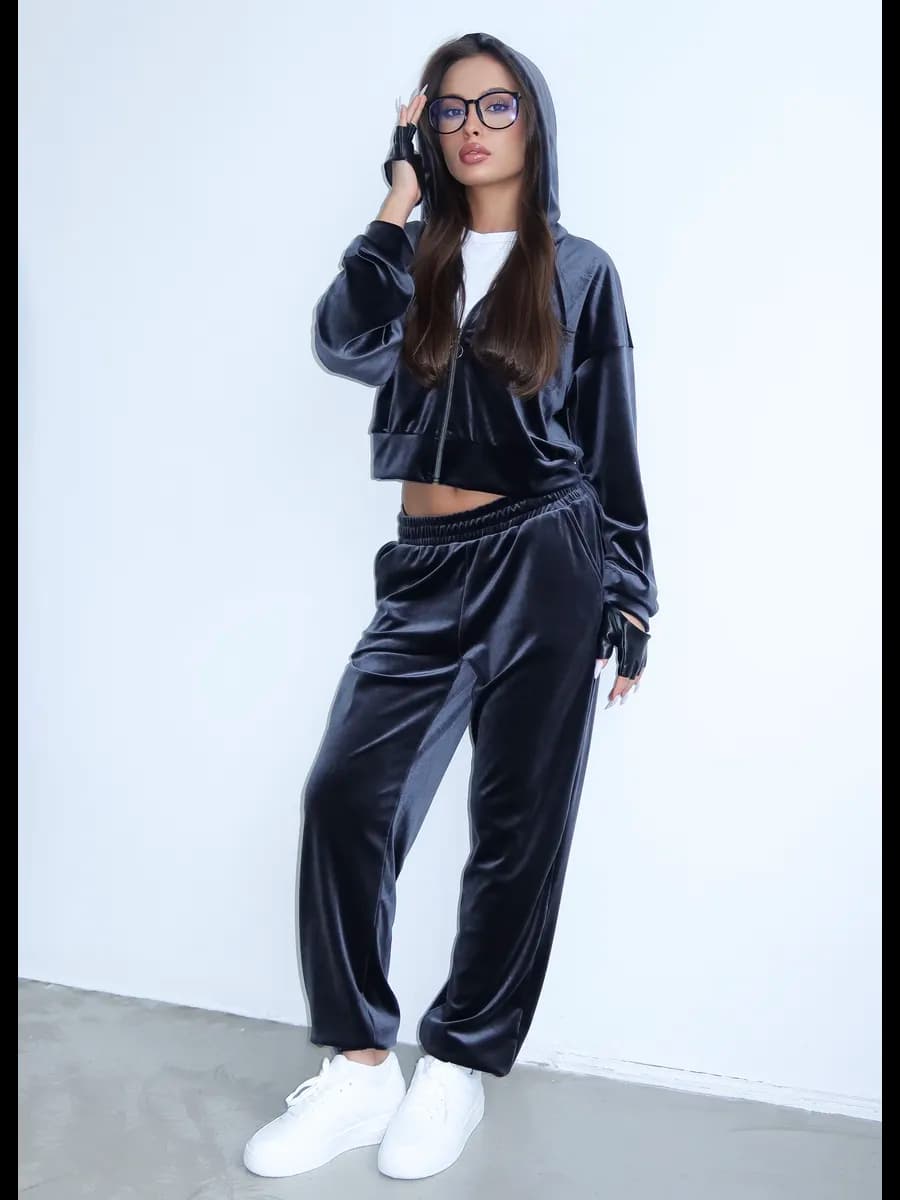 Велюровый костюм женский на молнии спортивный