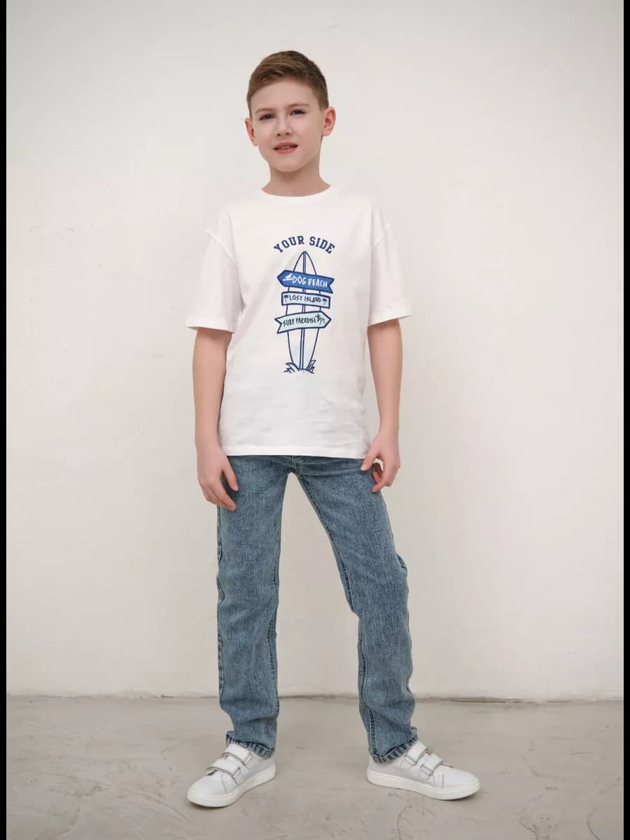 Светлые джинсы для мальчика