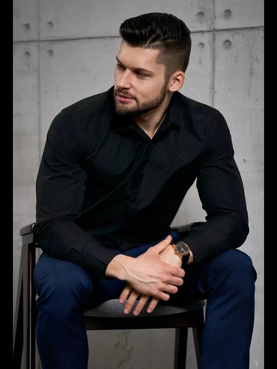 Рубашка черная классическая приталенная с длинным рукавом