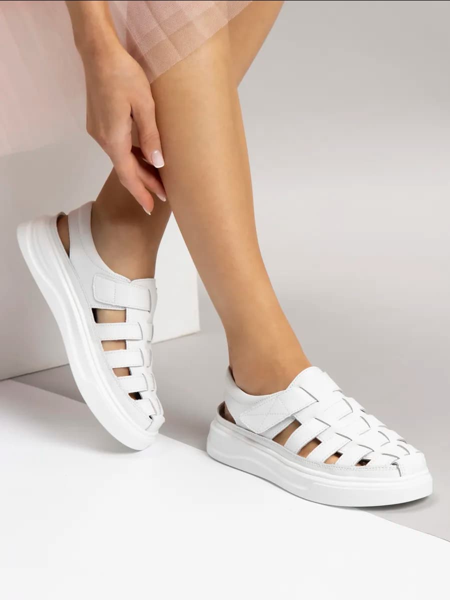 Сандалии женские летние белые