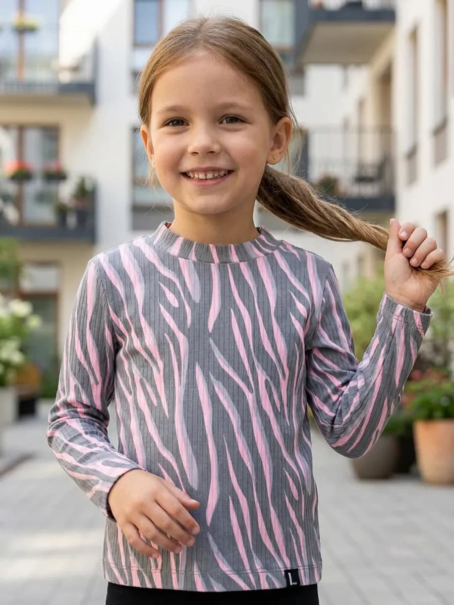 Лонгслив базовый для девочки с принтом