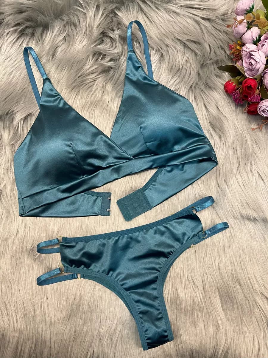 Нижнее белье комплект лифчик трусики