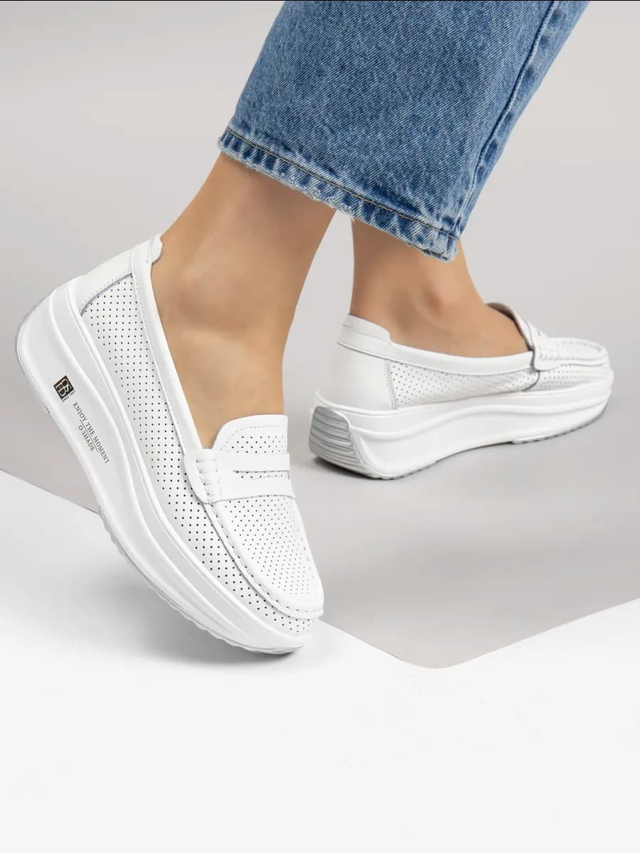 Мокасины женские белые летние