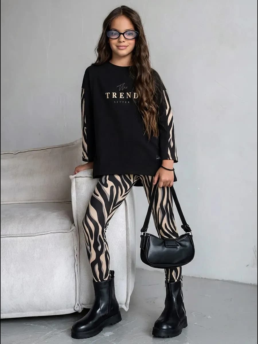 Спортивный костюм для девочки - фото 1