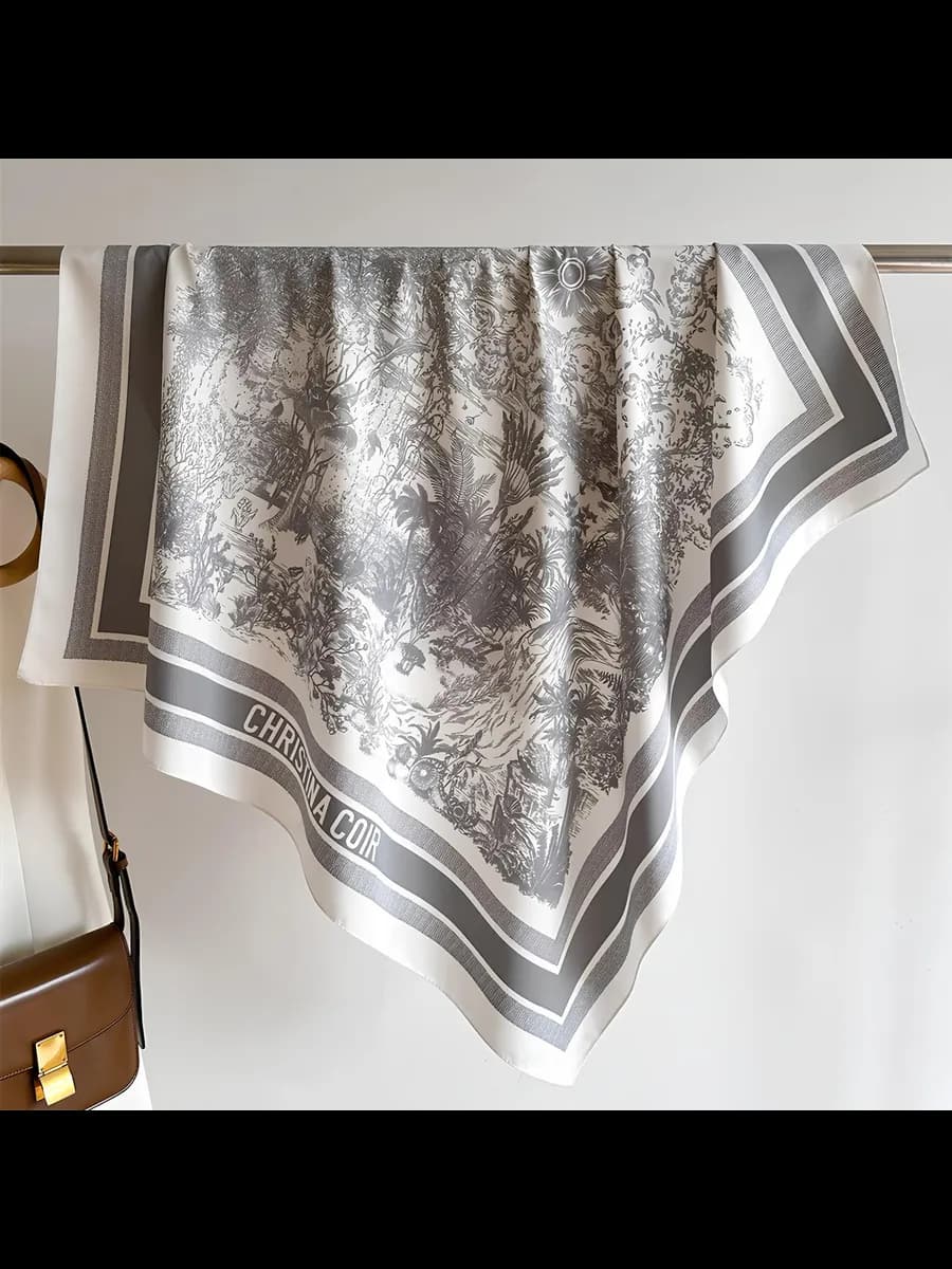 Платок шелковый косынка на голову и шею