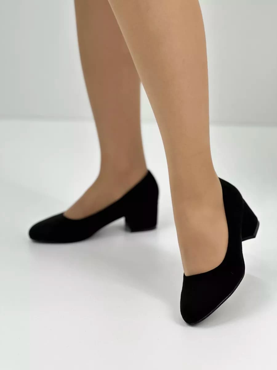 Туфли классические на каблуке