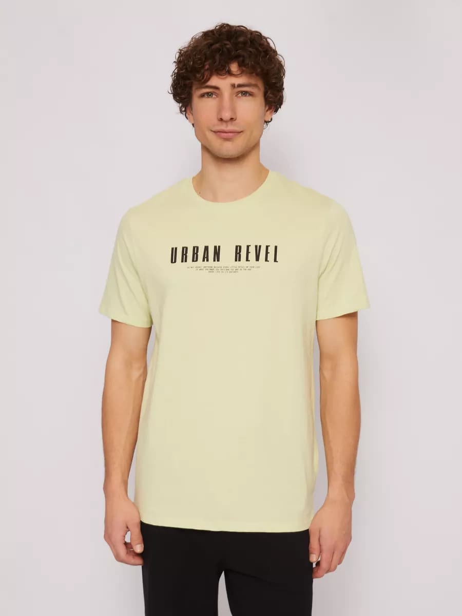 Мужская футболка из хлопка с принтом - фото 1