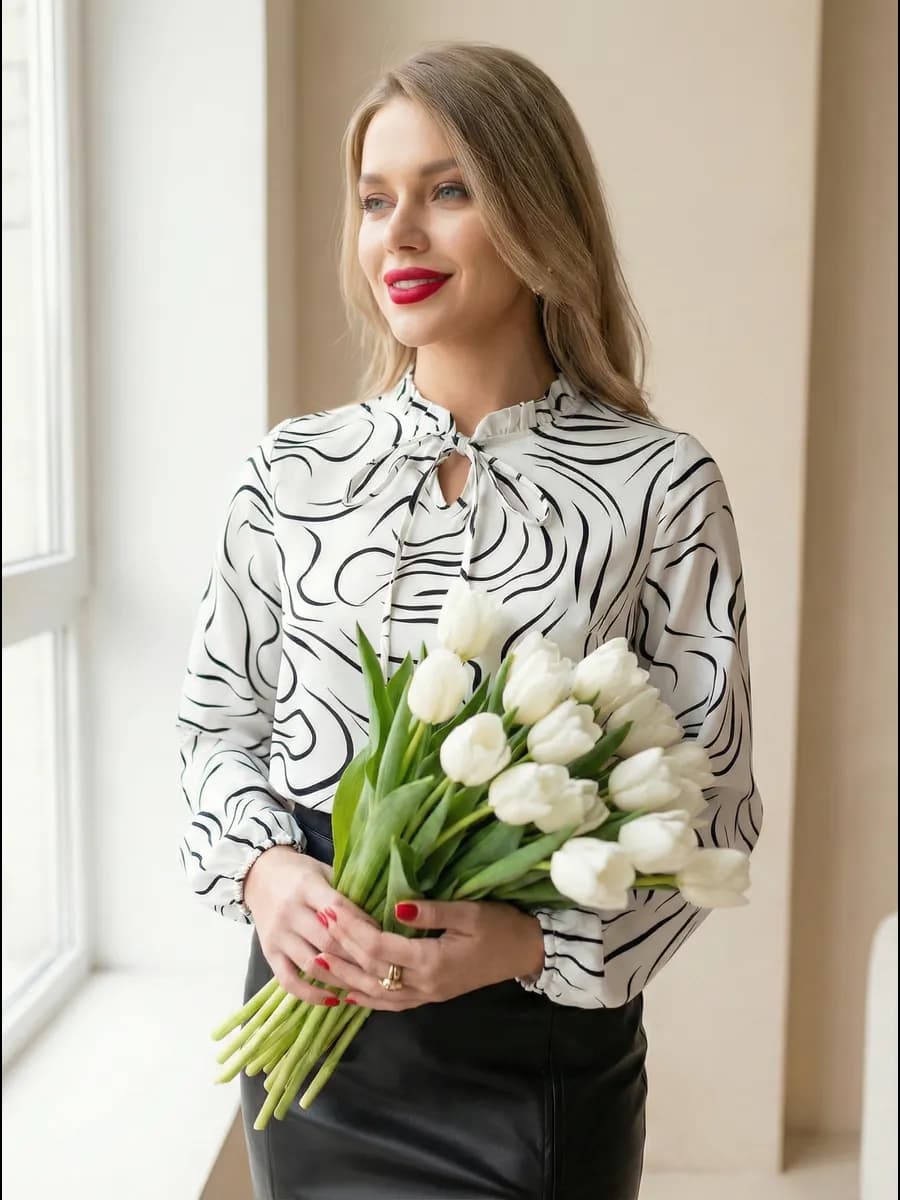 Блузка нарядная офисная