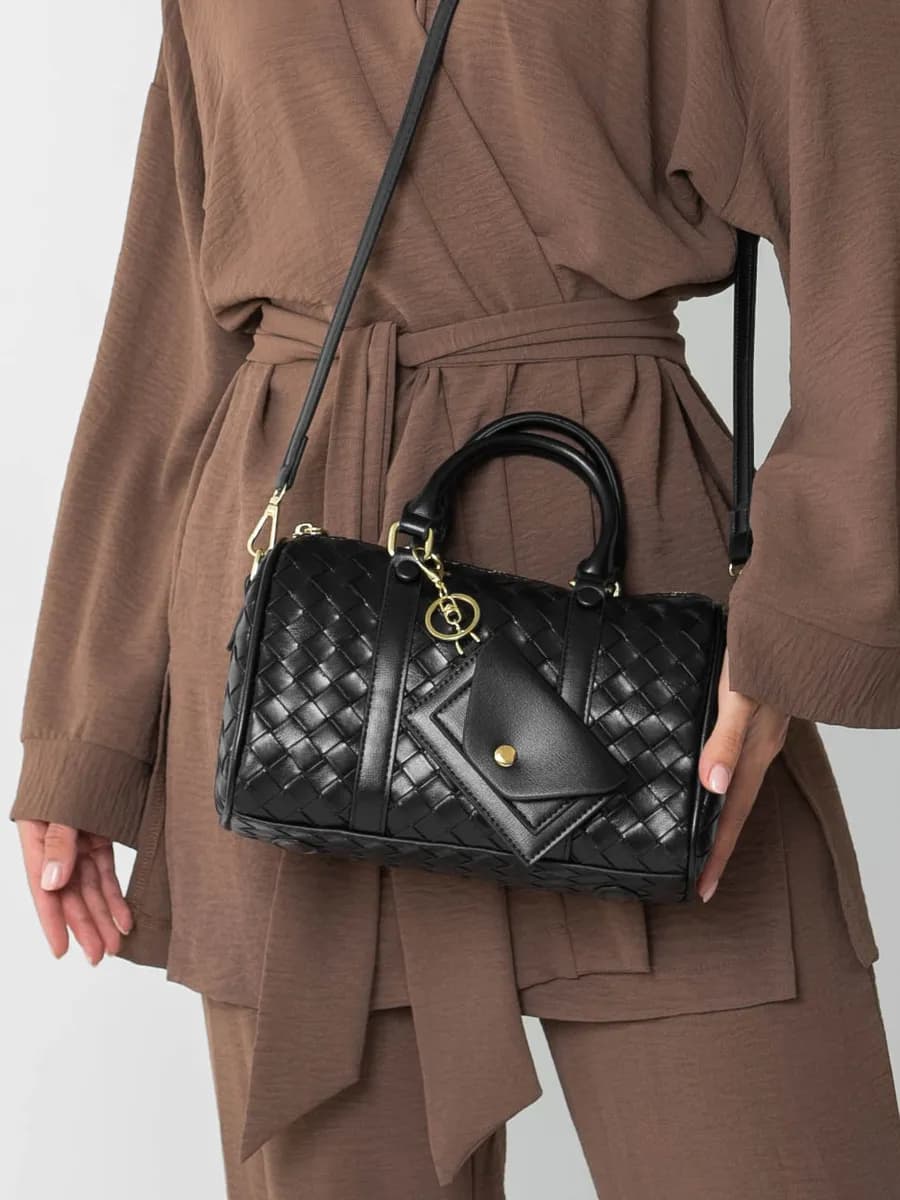 Сумка кросс-боди через плечо стильная