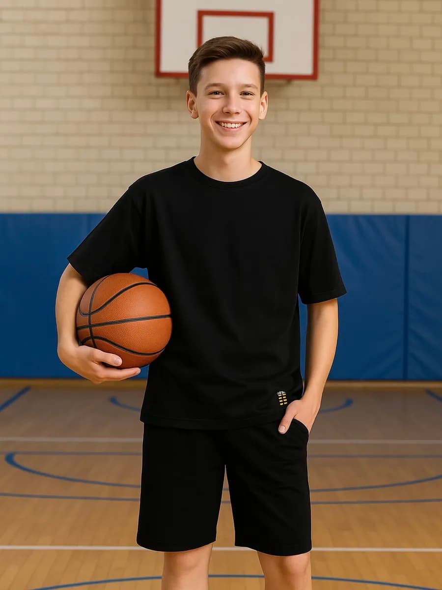 Костюм с шортами спортивный на физкультуру - фото 1