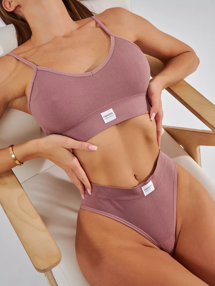 Красивое нижнее белье комплект - фото 1