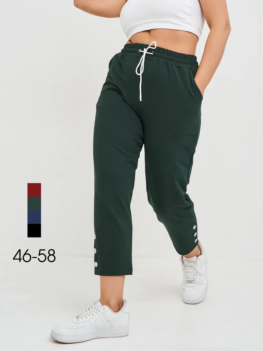 Спортивные штаны укороченные